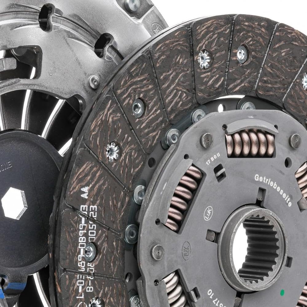 SACHS Kupplungssatz 3000 951 952, OE-Qualität, Kupplungssatz-Austausch beim Auto