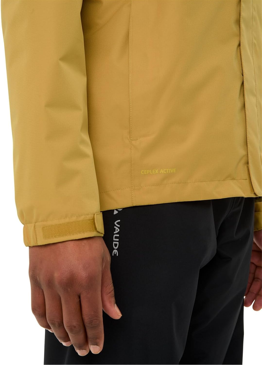 VAUDE Regenjacke Herren Escape Light, Wasserabweisende Outdoor-Jacke, Atmungsaktiver Windbreaker mit