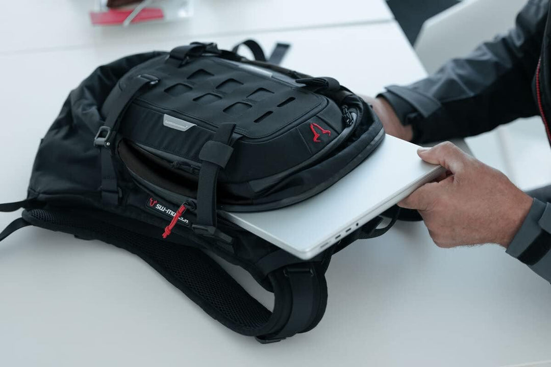 PRO Cosmo Backpack 16l. Black/Anthracite.