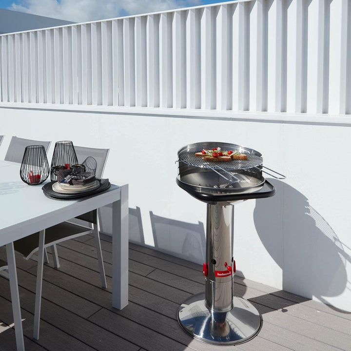 Barbecook Loewy 50 Holzkohlegrill BBQ mit Windschutz aus Edelstahl, Grillen für 10 Personen, 51.5x56