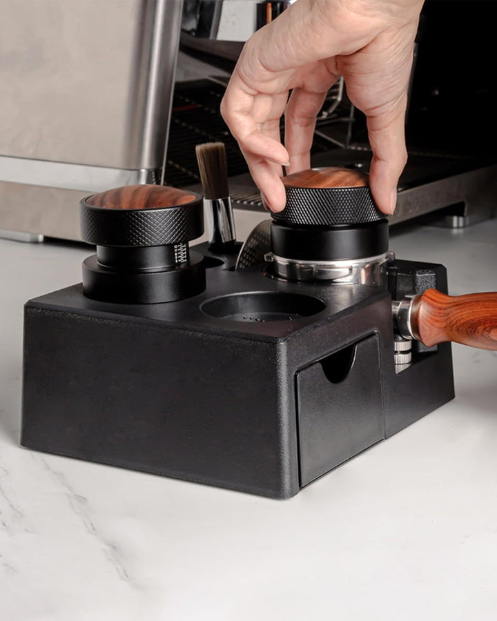 Tamperstation für Barista (51-58mm) | Schwarz Tamper Station aus ABS | Einstellbar Coffee Tamping St