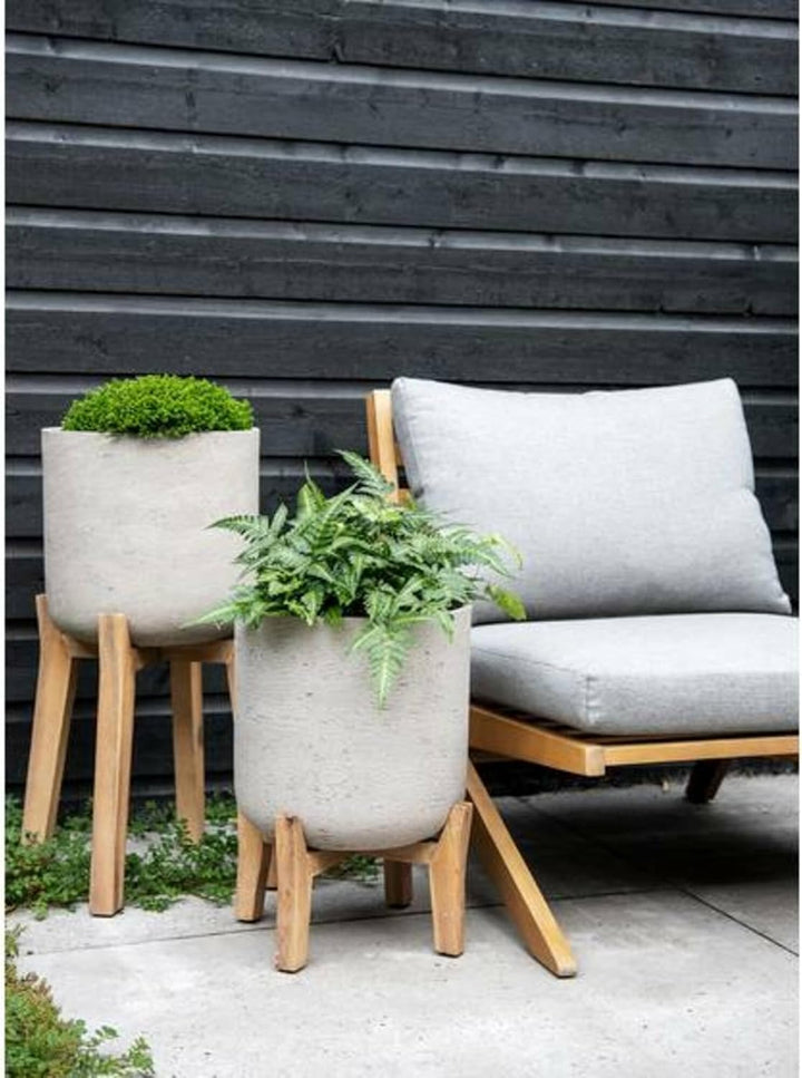 Finestgreen Charlie Feet Low | Handgefertigtes Pflanzgefäss auf Holzfüssen (XL Ø:36 H:44,5 cm, Grau)
