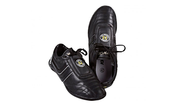 Kwon Trainingsschuhe Premiere Plus, in 2 Farben (schwarz/schwarzer streifen, 41)
