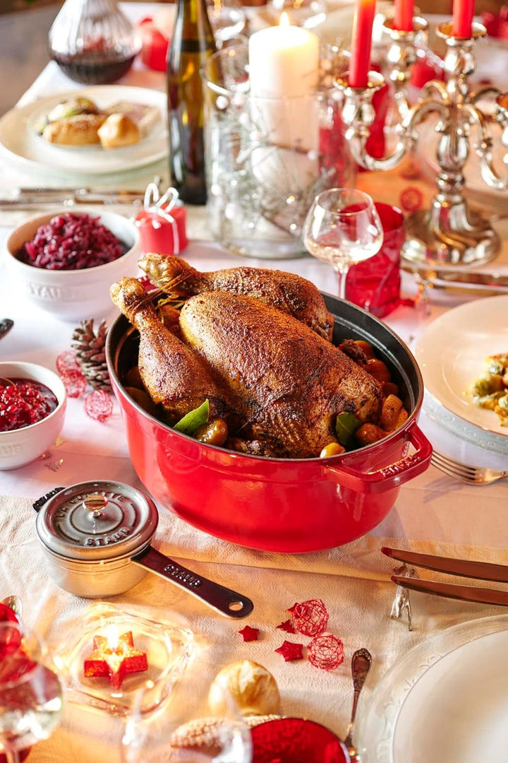 STAUB Gusseisen Bräter/Cocotte, Oval 33 cm, 6,7 L, Aromaregen Funktion, Für alle Herdarten geeignet,