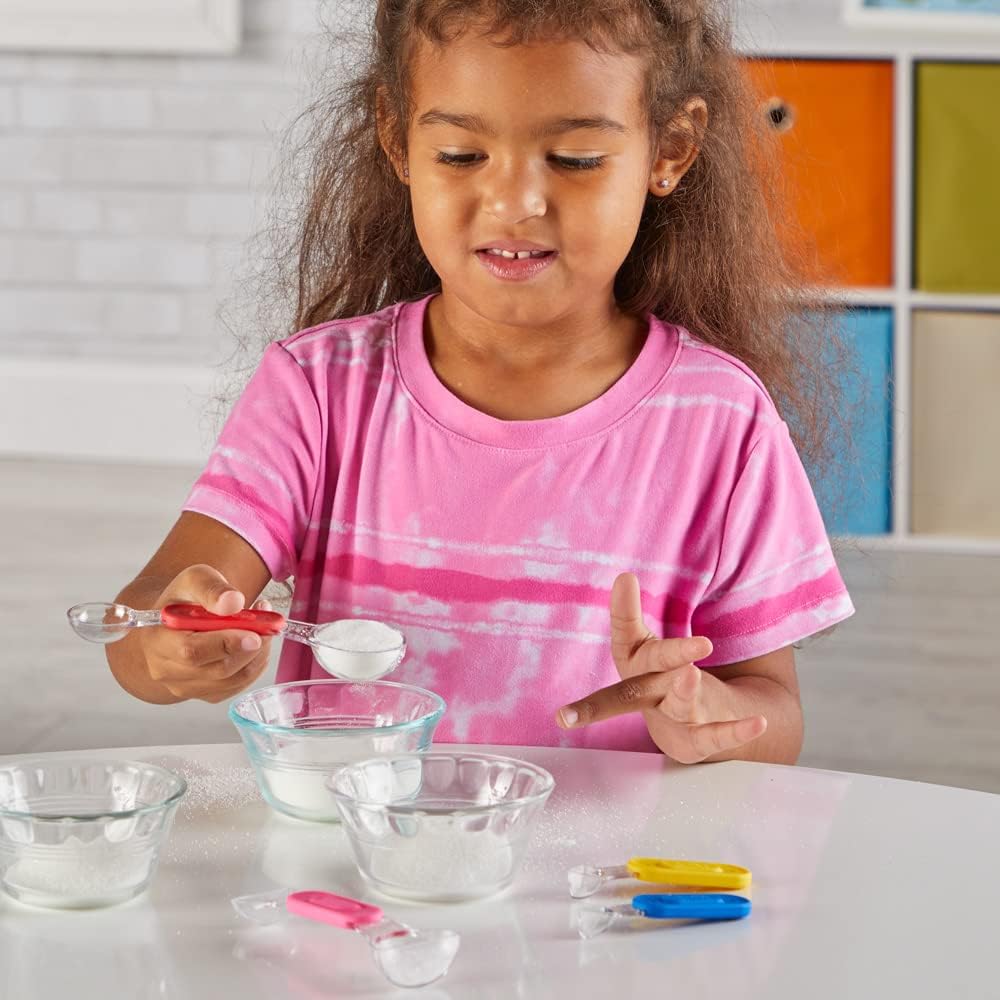 Learning Resources Rainbow Fraction Flüssigkeiten-Messbecher, 4er-Set Messbecher für Kinder, mit Tro