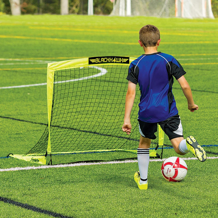 Franklin Sports Blackhawk Tragbares Fussballtor – Pop-Up-Fussballtor und Netz – Indoor- oder Outdoor