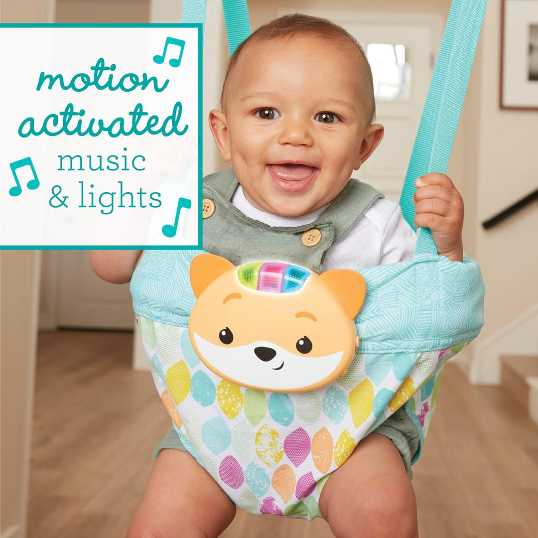 Infantino Music & Lights 2-in-1-Türschaukel, Anregende Aktivitätsschaukel für Babys mit bewegungsges