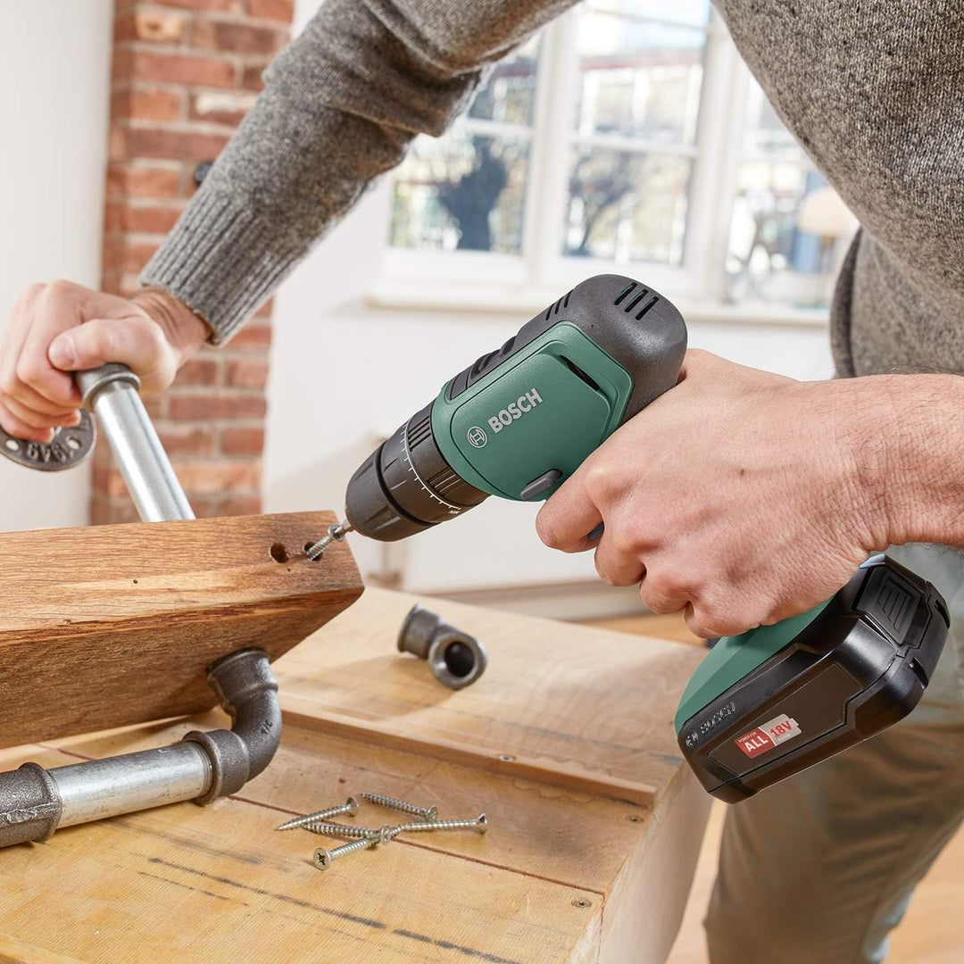 Bosch Akku Schlagbohrschrauber UniversalImpact 18 (2 Akku, 18 Volt System, im Koffer) Set | 2 Akkus,