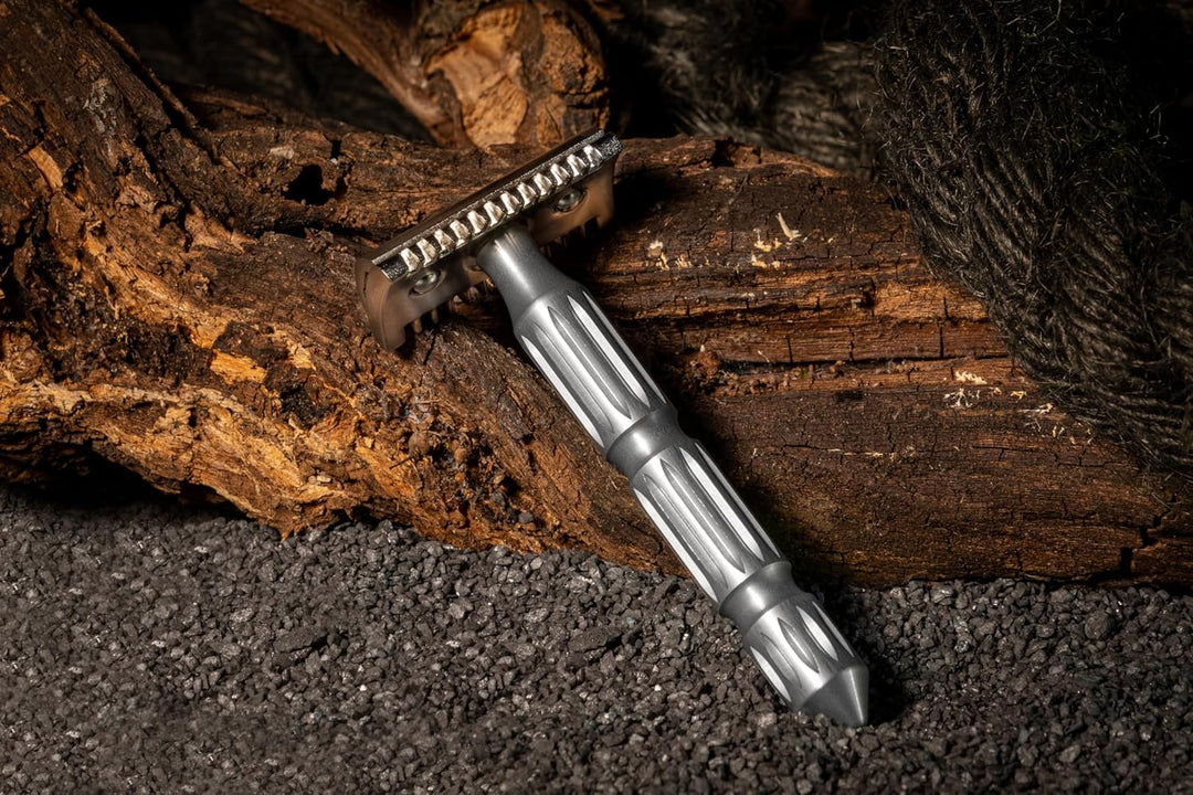 The Goodfellas' smile GOODFELLAS' SMILE Safety razor open comb GLADIO 150 ml