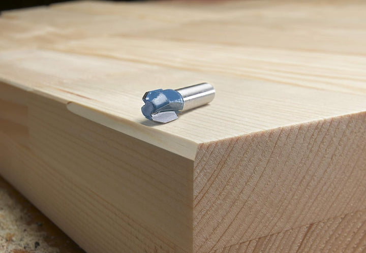 kwb Kantenfräser Ø 11,7 mm, hartmetallbestückt mit präzisem Spannschaft und optimierter Schneidengeo
