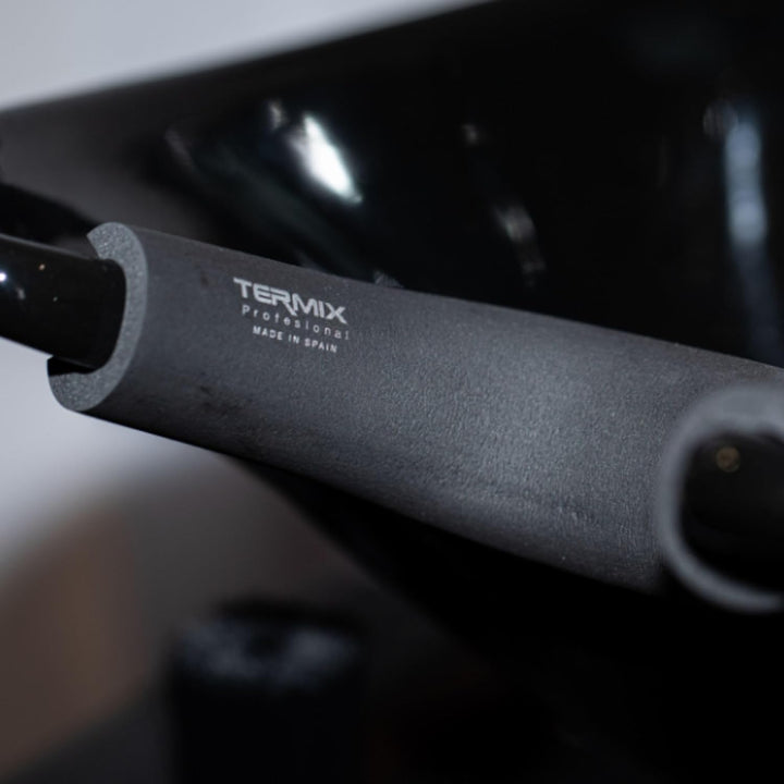 Termix professioneller, schwarzer Halsadapter. Kissen zur Erhöhung des Komforts beim Waschen der Haa