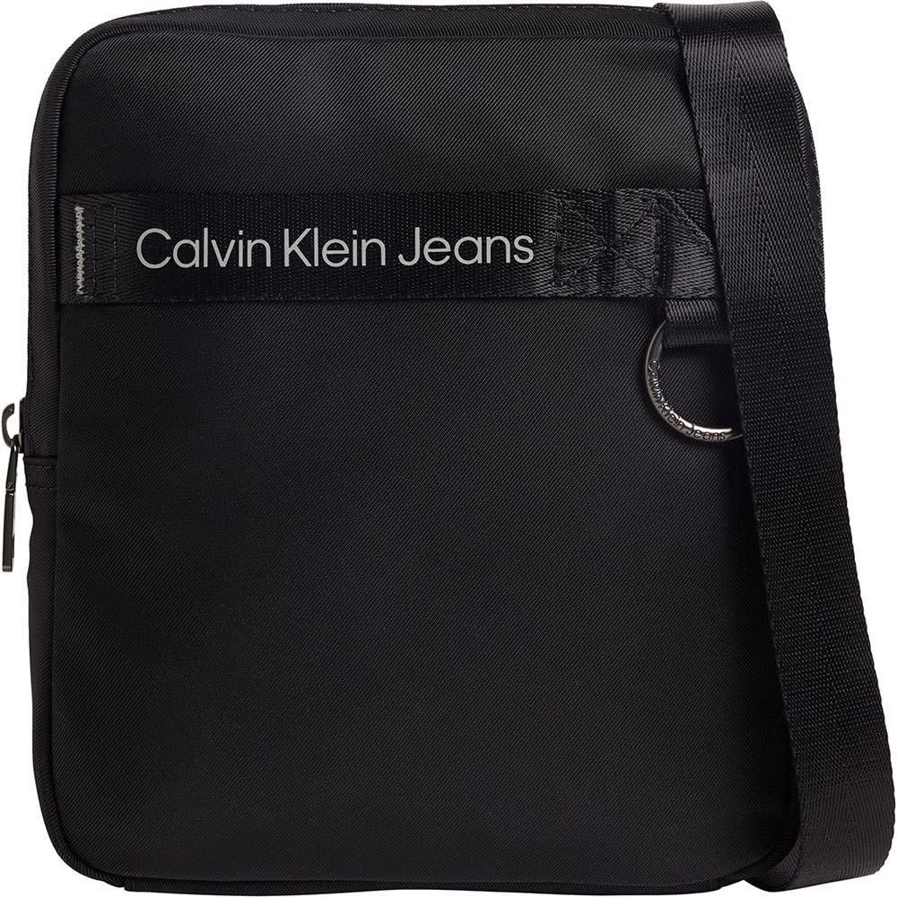 Calvin Klein Jeans Herren Umhängetasche Ultralight Reporter Klein Jeans, Schwarz (Black), Einheitsgr