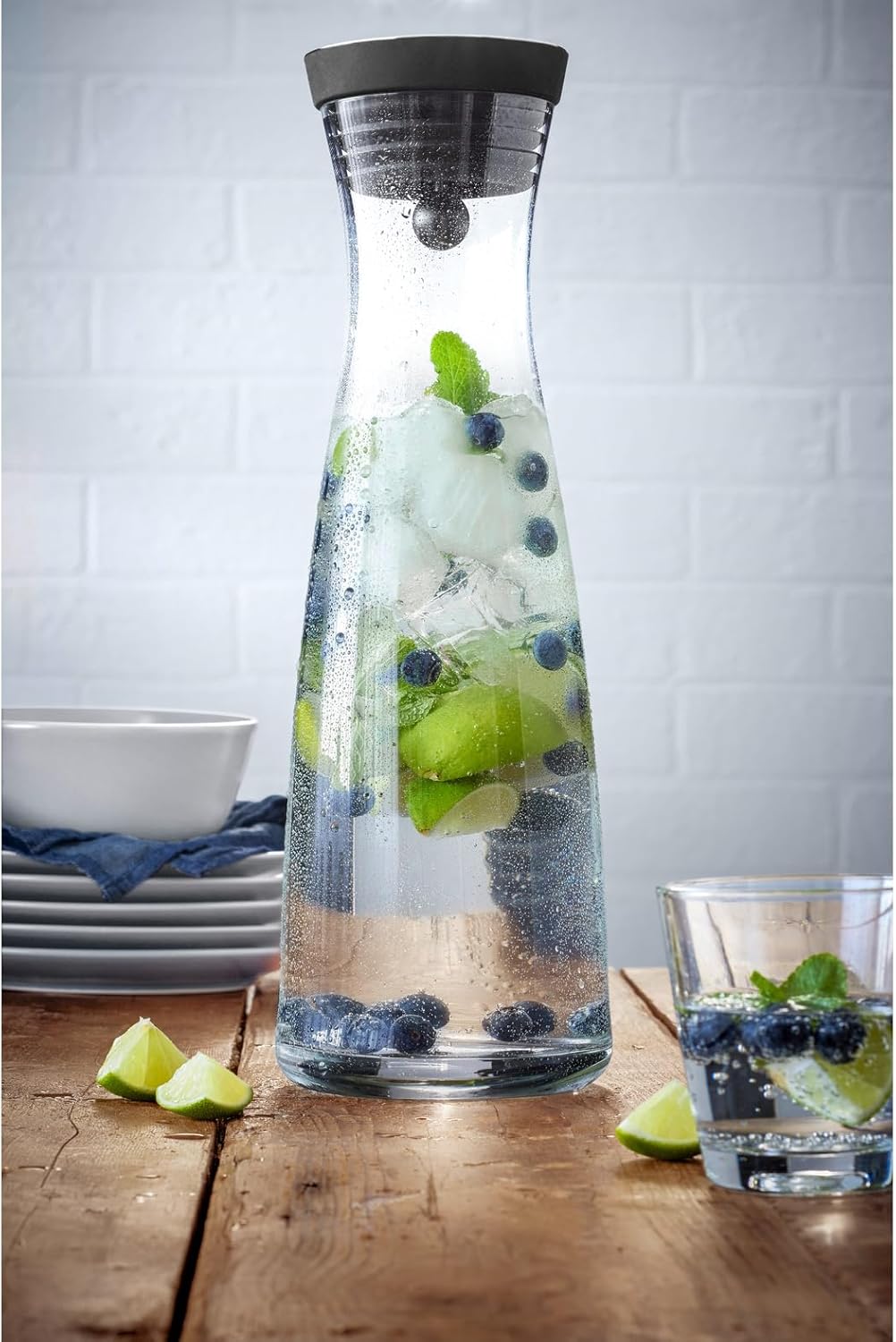 WMF Basic Wasserkaraffe 1,5 liter, Glaskaraffe mit Deckel, Silikondeckel, CloseUp-Verschluss 1,5 L S