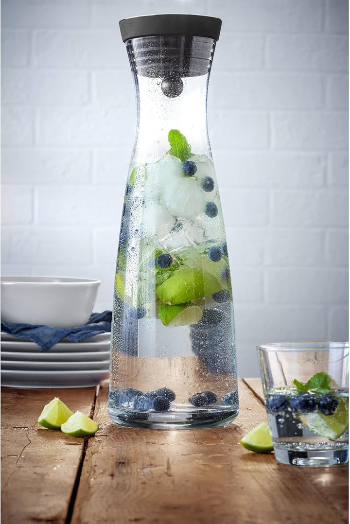 WMF Basic Wasserkaraffe 1,5 liter, Glaskaraffe mit Deckel, Silikondeckel, CloseUp-Verschluss 1,5 L S