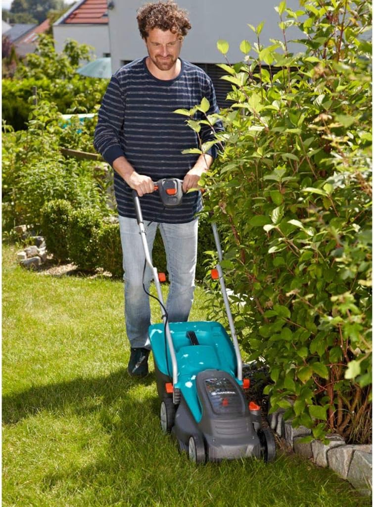 Gardena PowerMax Li-40/32 Akkurasenmäher Set: Mäher bis 280m², 32cm Schnittbreite, 30l Grasfangbehäl