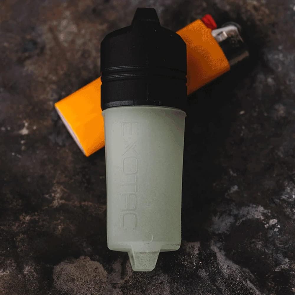 Exotac FireSLEEVE Robuste, wasserdichte Feuerzeugtasche – leuchtet im Dunkeln
