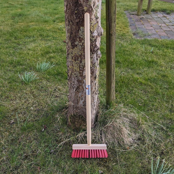 Kinderbesen Gartenbesen Holz Kinder Besen stabil mit Holzstiel Haushalt Garten Terasse Kinder Garten