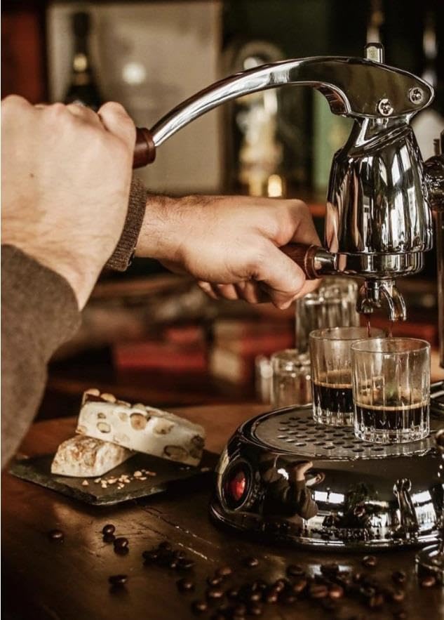 La Pavoni Lever Handle Coffee Maker with a Capacity of 0.8l from Smeg Stradivari Europiccola Lusso L