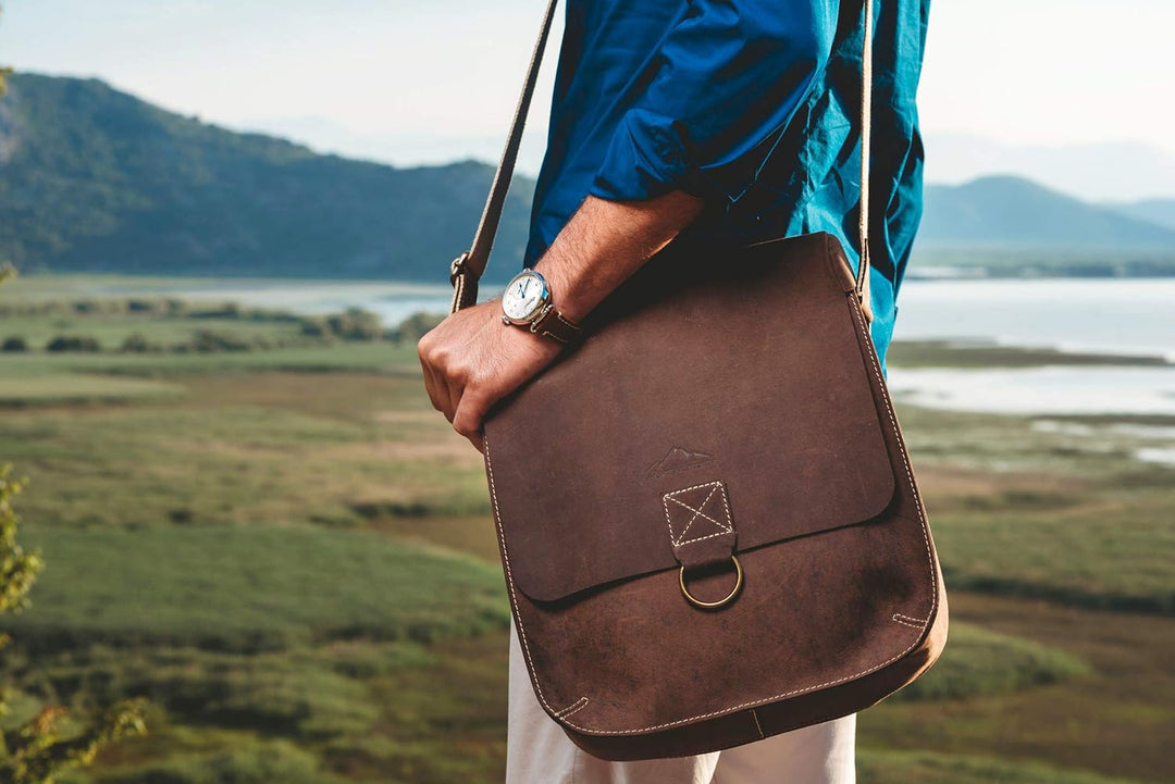 Messenger Bag NEW YORK Echtes Büffel-Leder Herren Damen Vintage By Alpenleder, Coffee, 38 cm x 33 cm
