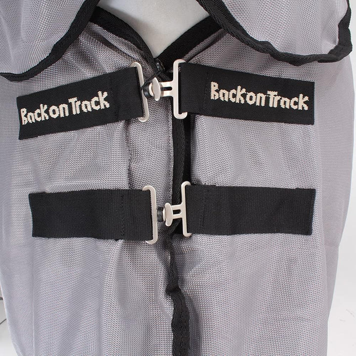 Back on Track Buzter Fliegendecke mit Halsteil (125 cm), 125