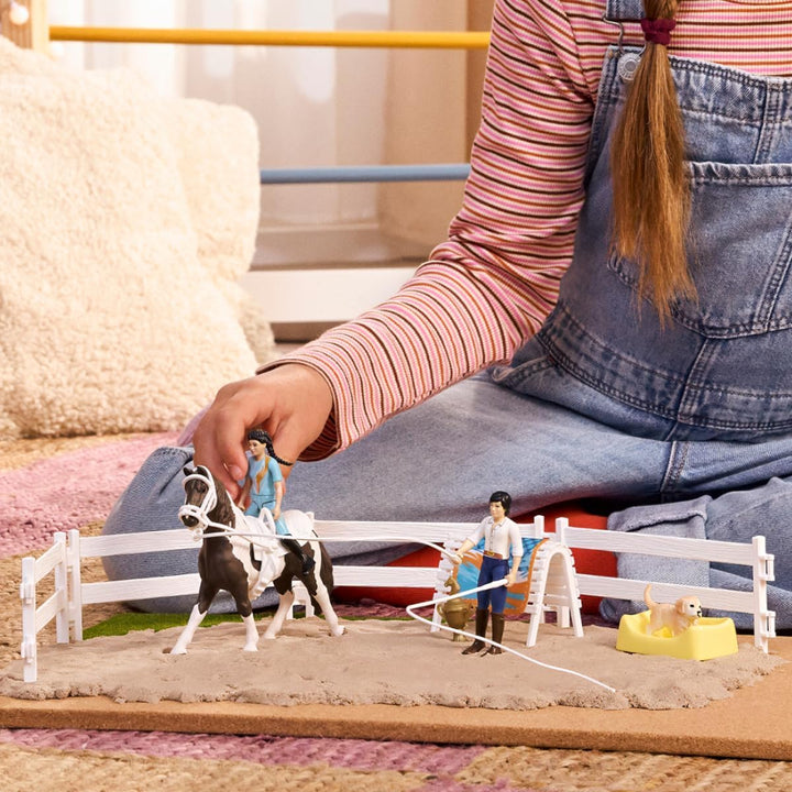 schleich Horse Club | Kim's Voltigier Set 42799 | Pferde Spielset mit Kim, Tom, Voltigierzubehör und