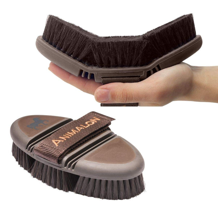 Animalon CareFlex Lammfell-Kardätsche | Flexible & Ergonomische Pferdebürste aus Lammfell und Rossha