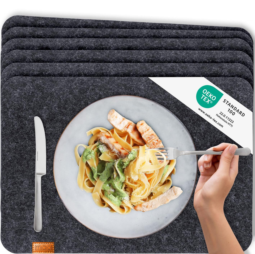 Miqio® - Design Tischset aus Filz | Marken Label aus echtem Leder | 6er Set Platzset (dunkel grau an