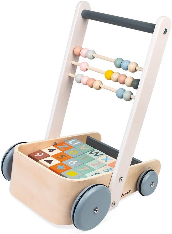 Janod - Sweet Cocoon ABC Buggy - Baby Lauflernwagen aus Holz mit 20 Alphabet Bausteinen mit Zahlen +