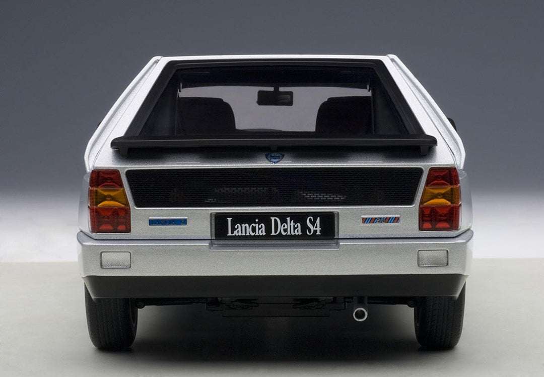 AUTOart – 74772 – Lancia Delta S4 Stradale – 1985 – Massstab 1/18