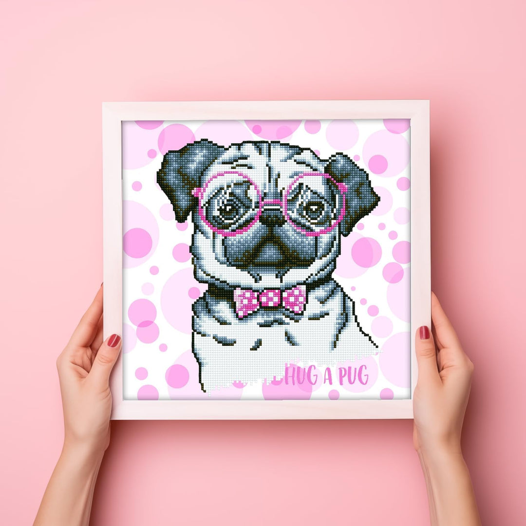 Diamond Dotz DD7-035 Mops, Hug A Pug, ca. 35 x 35 cm gross, Diamond Painting, Malen mit Diamanten, f