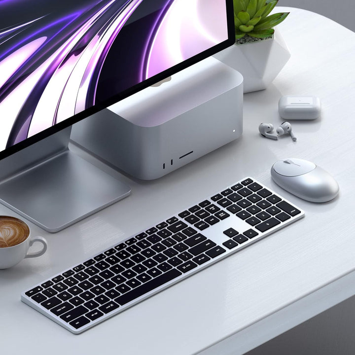 SATECHI Slim X3 Kabellose Bluetooth Tastatur - Hintergrundbeleuchtung & Ziffernblock – Multi-Device