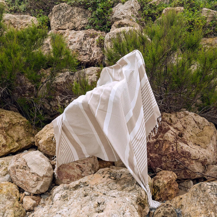 MOMOMUS Fouta XXL oder Picknickdecke XXL für den Strand - Leicht, Kompakt und Boho-Stil - Grosse Str