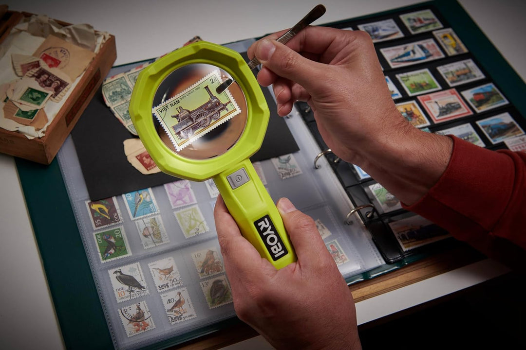 RYOBI 4 V USB-LITHIUM Akku-Lupenleuchte RML4-120G, 240 Lumen, inkl. 1 x 4 V 2,0 Ah Lithium Akku und