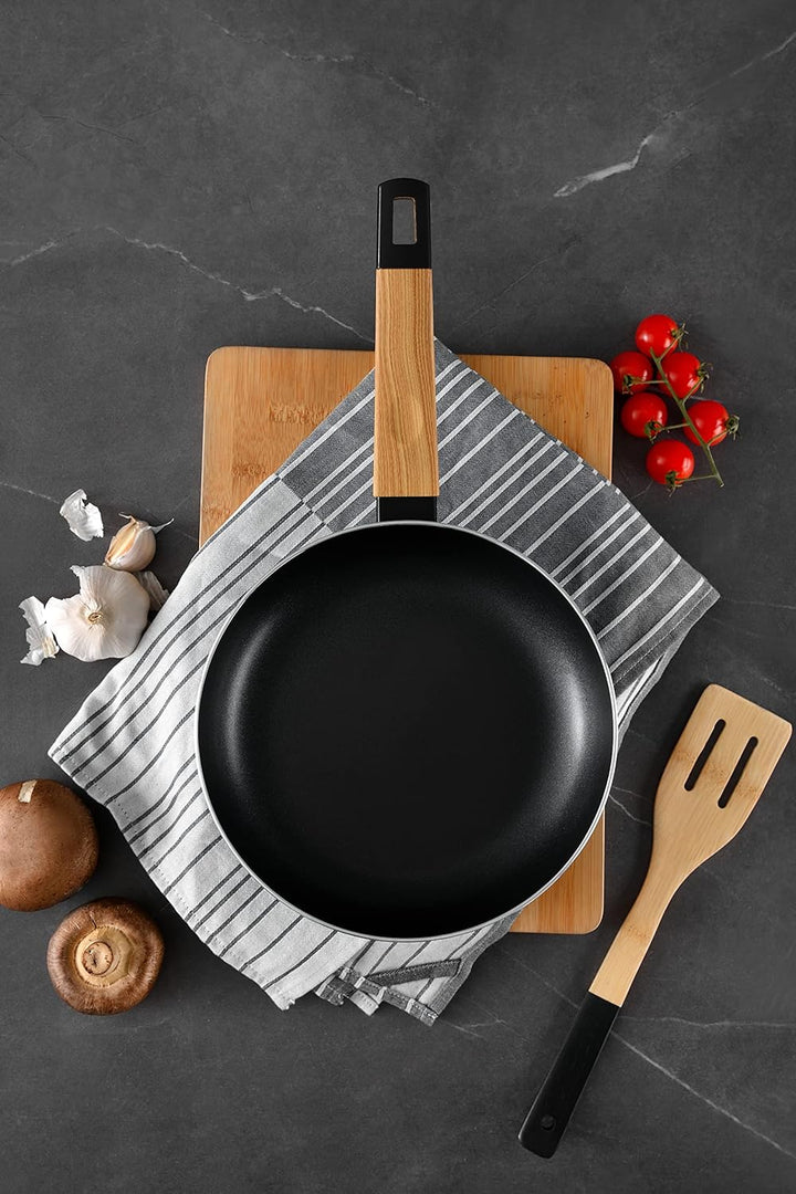 BERGNER EARTH BLACK - 7er-Set Aluminium-Presskochgeschirr - Induktion - ILAG Premium Antihaftbeschic