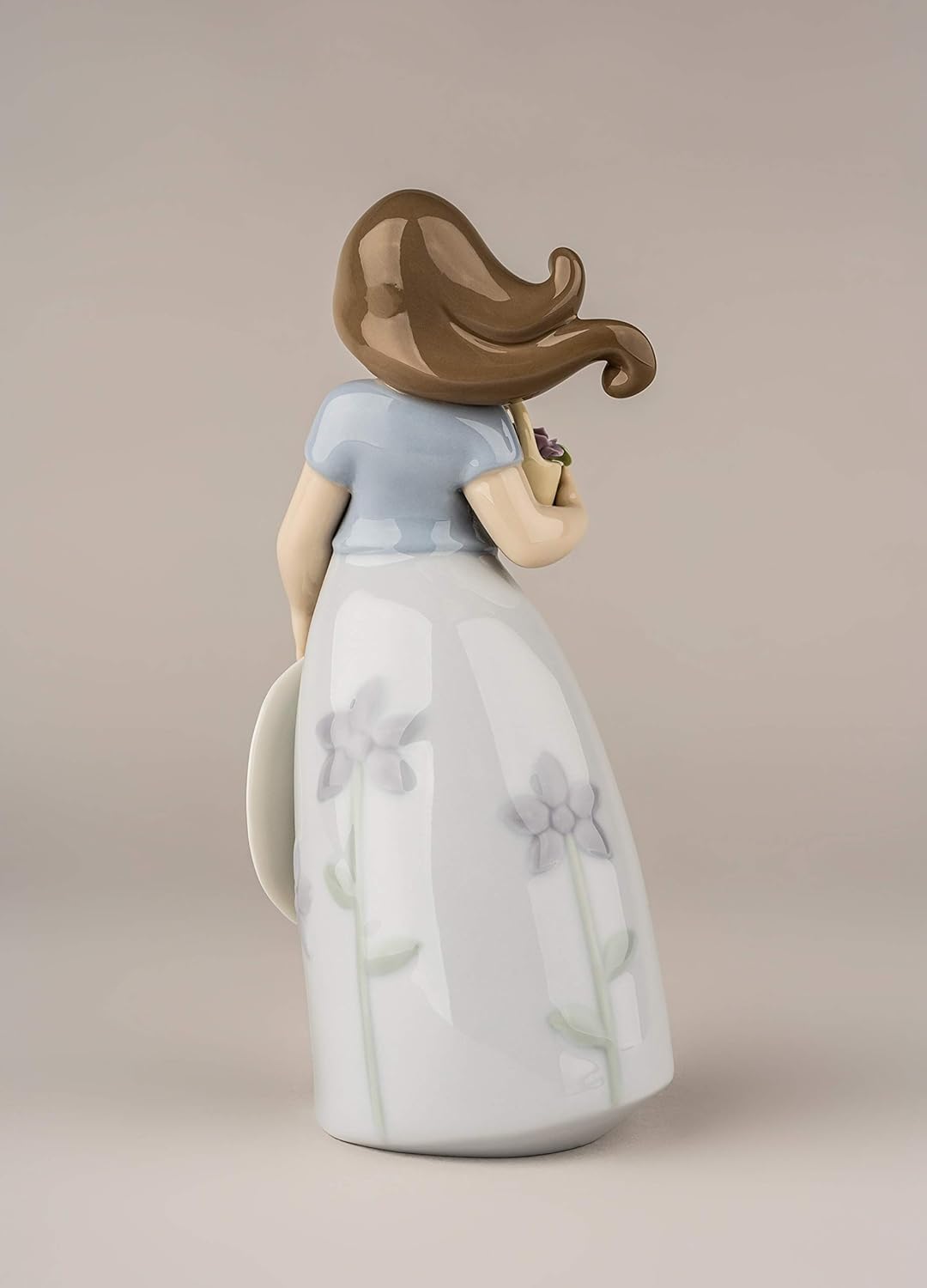 LLADRÓ Mädchen-Figur Kleines Veilchen. Mädchen. Porzellan.