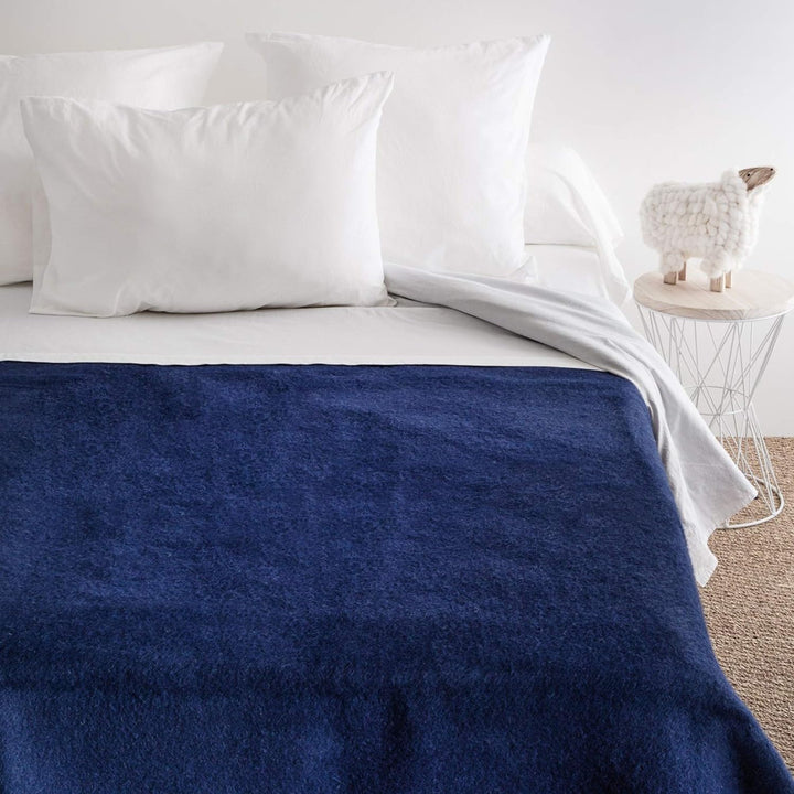 Linnea Wolldecke, reine Schurwolle, Woolmark 500 g/m², Volta, 220 x 240 cm, Marineblau / Myosotis