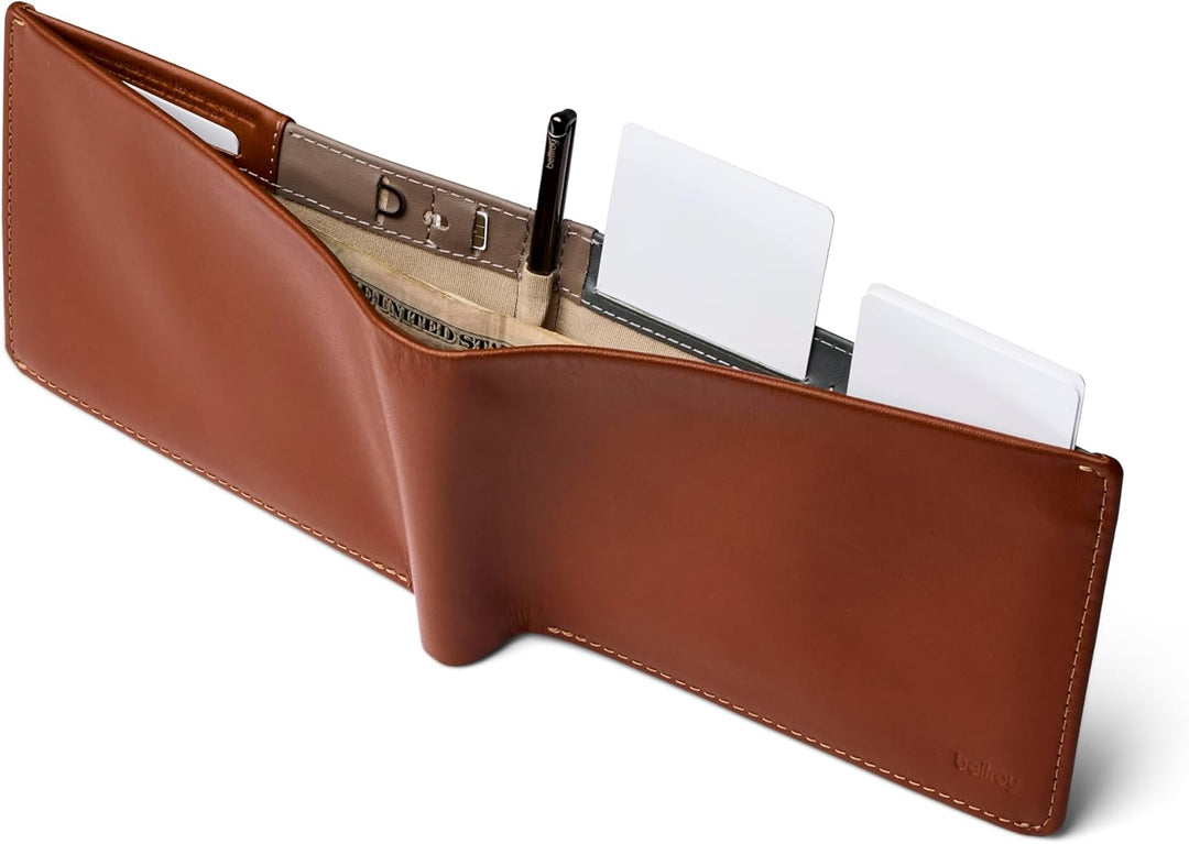 Bellroy Travel Wallet, Reisedokumententasche (Reisepass, Tickets, Bargeld, Karten und Stift) Sienna,