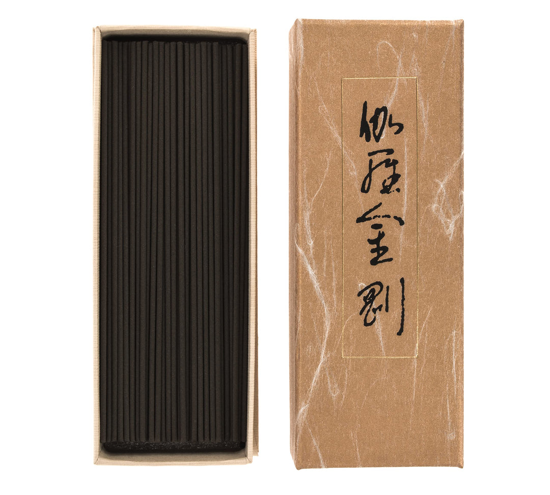 Tierra Zen Kyara Kongo von Nippon Kodo, Medium, in Geschenkbox, Aloeswood Stück