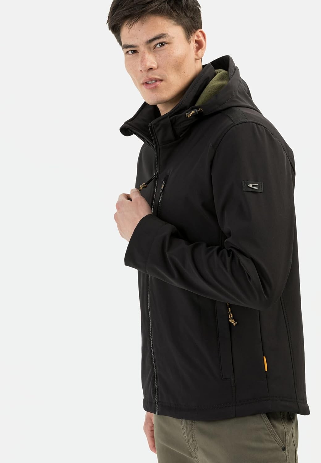 camel active Herren Wind- und Wasserabweisende Softshell-Jacke mit Abnehmbarer Kapuze 25 Schwarz, 25