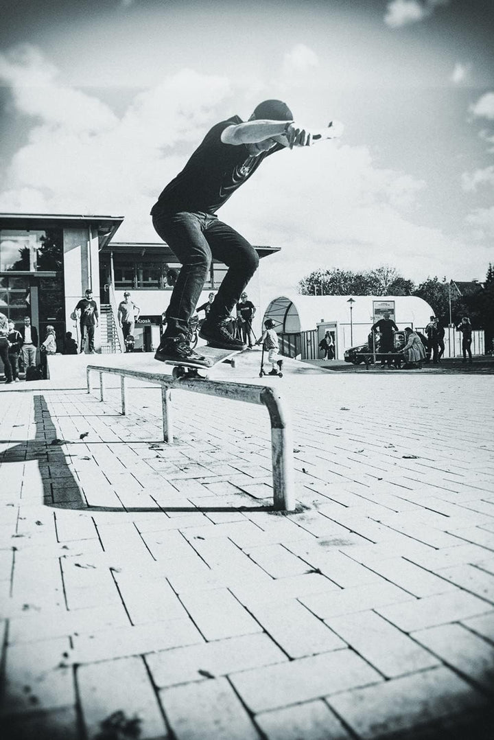 JUCKER HAWAII Skateboard NUHA in 8.25 und 8.5 - Street & Cruiser Skateboards - Ahorn mit Walnussholz