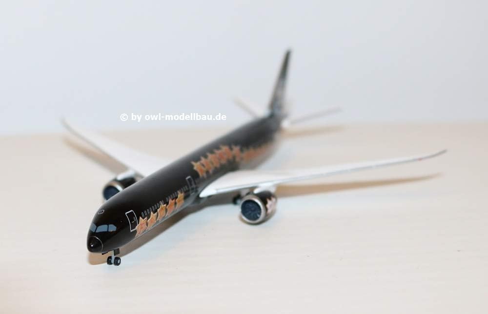 Herpa 531740 Other License B787-10 Weihnachten 2018, farbig