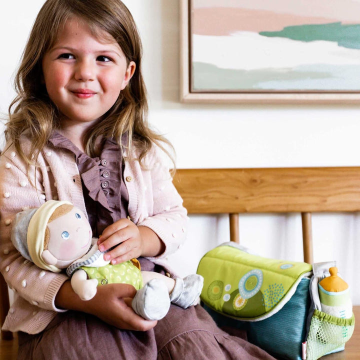 HABA 306516 - Wickeltasche Sommerwiese, Zubehör für Puppen ab 1,5 Jahren