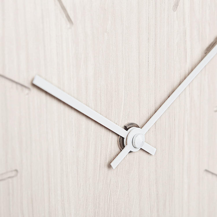 Natuhr Holzuhr Wanduhr Tischuhr Eiche Holz - Beam - geräuscharm Massivholz Design 17 x 17 cm (Eiche