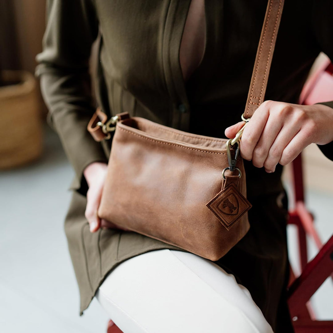 Berliner Bags Vintage Umhängetasche Marbella XS, Kleine Schultertasche Crossbody Bag aus Leder, Hand