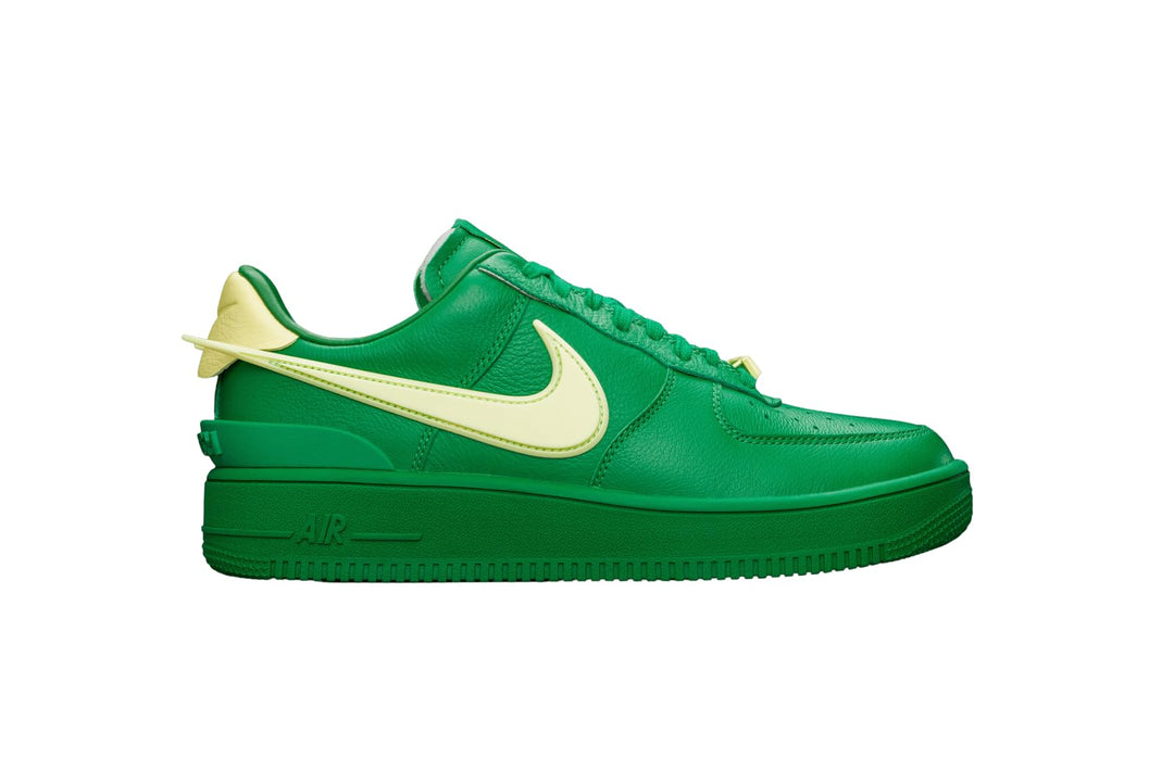 Nike Herren Air Force 1 '07 Fresh Sneaker 40.5 EU Pine Green Pale Yellow, 40.5 EU Pine Green Pale Ye
