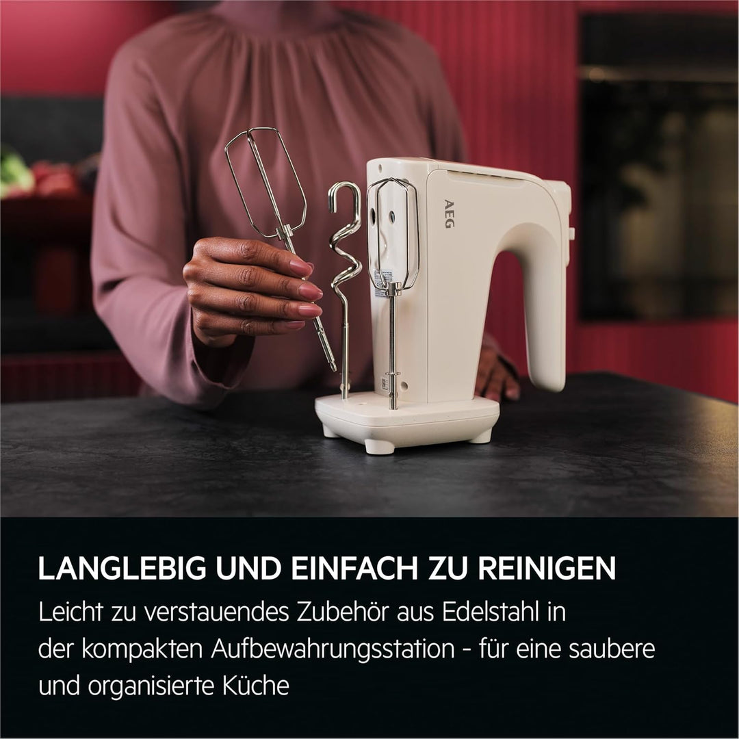 AEG Handmixer / 5 Geschwindigkeitsstufen / Turbo-Funktion für Höchstleistung / Auswurftaste / 2 Rühr