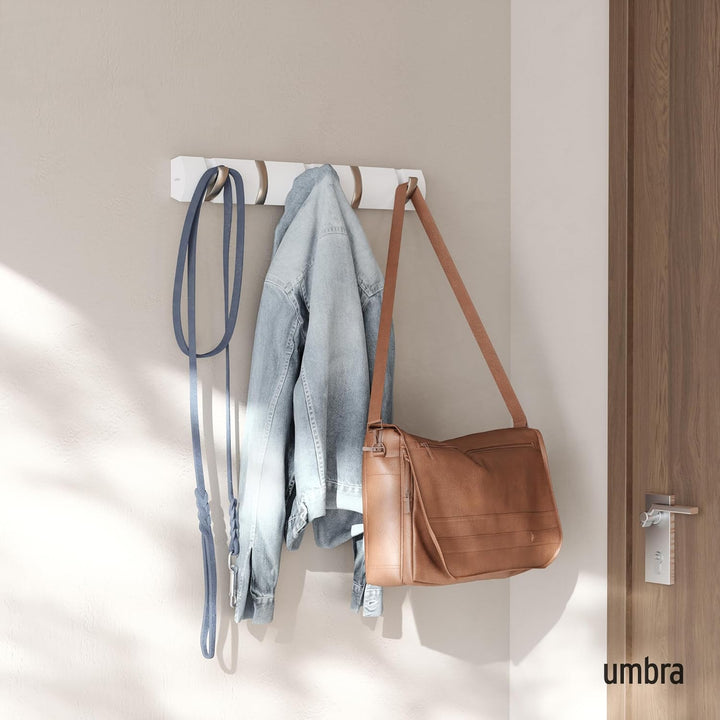 Umbra Flip 5 Garderobenhaken – Moderne, Schlichte und Platzsparende Garderobenleiste mit 5 Beweglich