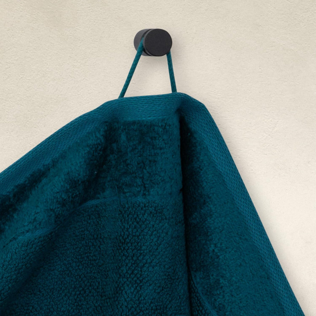 möve Bamboo Luxe Duschtuch 80 x 150 cm aus 60% Baumwolle / 40% Viskose aus Bambus-Zellstoff, deep la