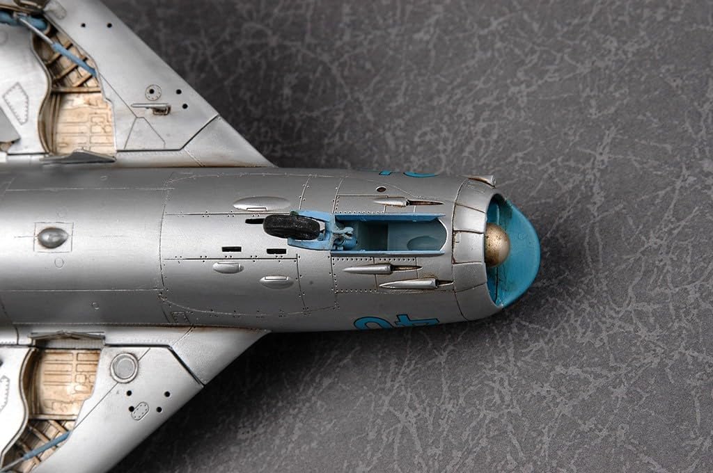 Hobby Boss 80336 Modellbausatz MiG-17PF Fresco D