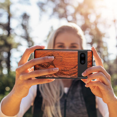 Carveit Holz Handyhülle für Google Pixel 7a Cover [Einzigartiges Design Case] Stossstange hülle Komp